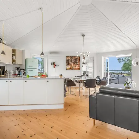 Glenda - 2-1km From The Sea By Interhome Bogø By