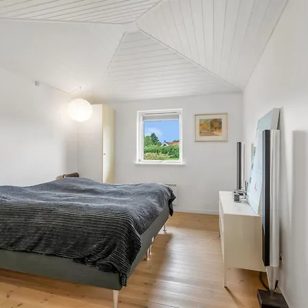 Casa vacanze Glenda - 2-1km From The Sea By Interhome *