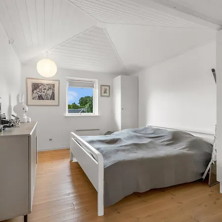 Glenda - 2-1km From The Sea By Interhome Bogø By